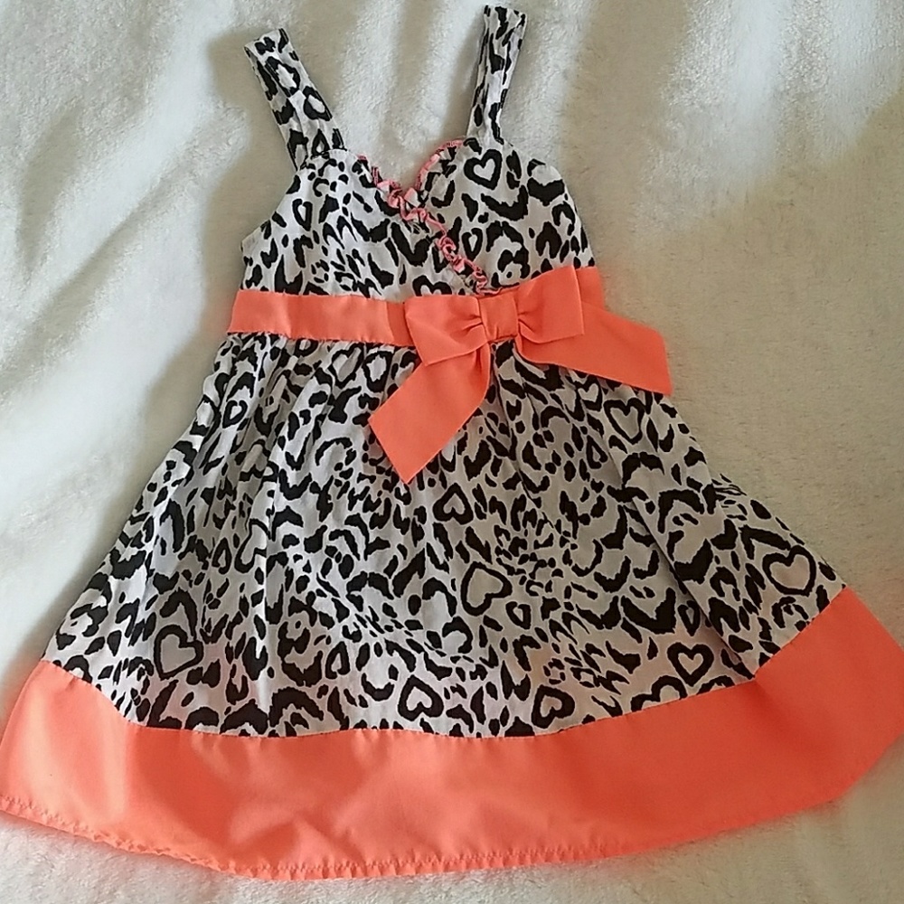 Girls dress